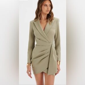 NWT Lavish Alice - Lucy wrap blazer mini dress in sage green pistachio size 8